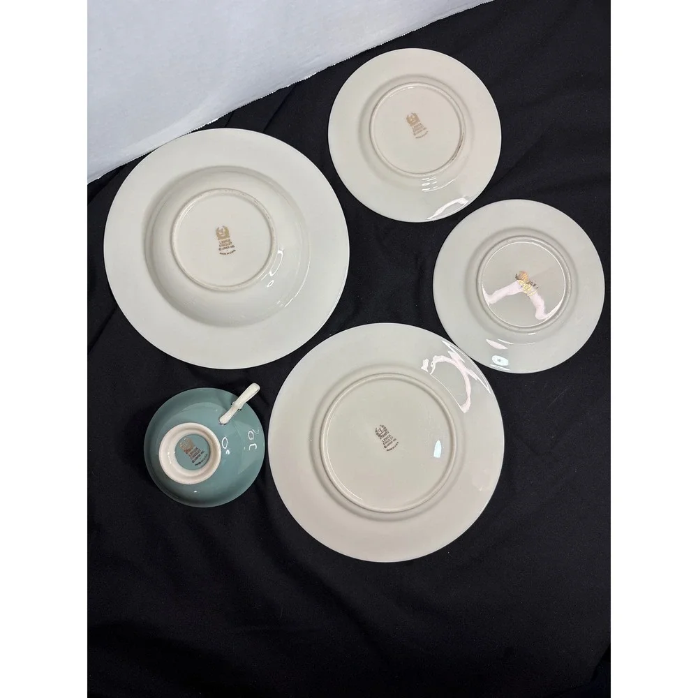 Lenox Kingsley Dinnerware Set 5 Piece  Aqua Blue Floral‎ USA